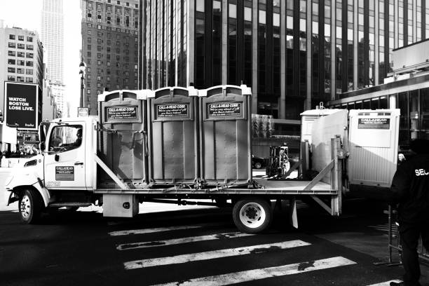 Best Portable restroom trailer rental  in Bridgeville, DE